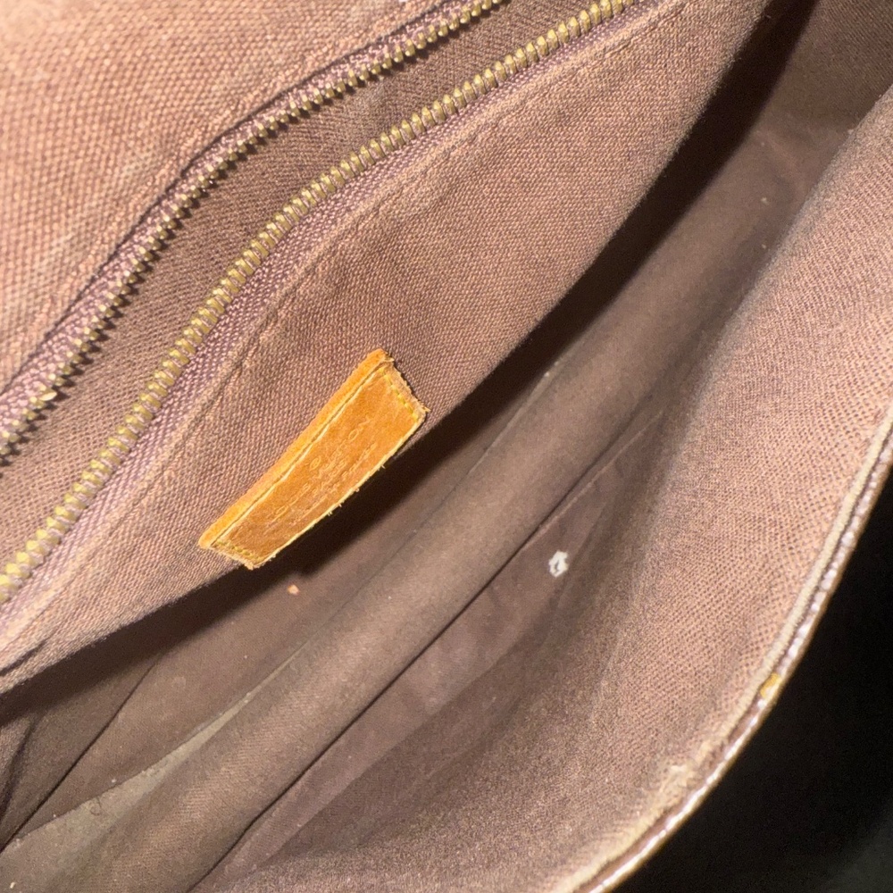 ✅Authentic Louis Vuitton Menilmontant  MM - Picture 16 of 16